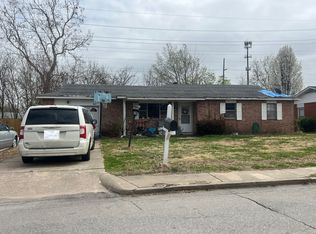 1005 White Rd, Springdale, AR 72762