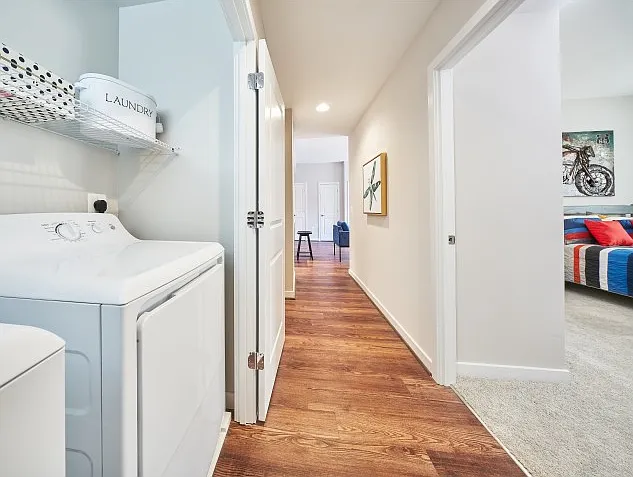 Cherry Hill Apartments — Photo 9
