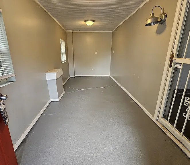 Front enclosure/Mud Room