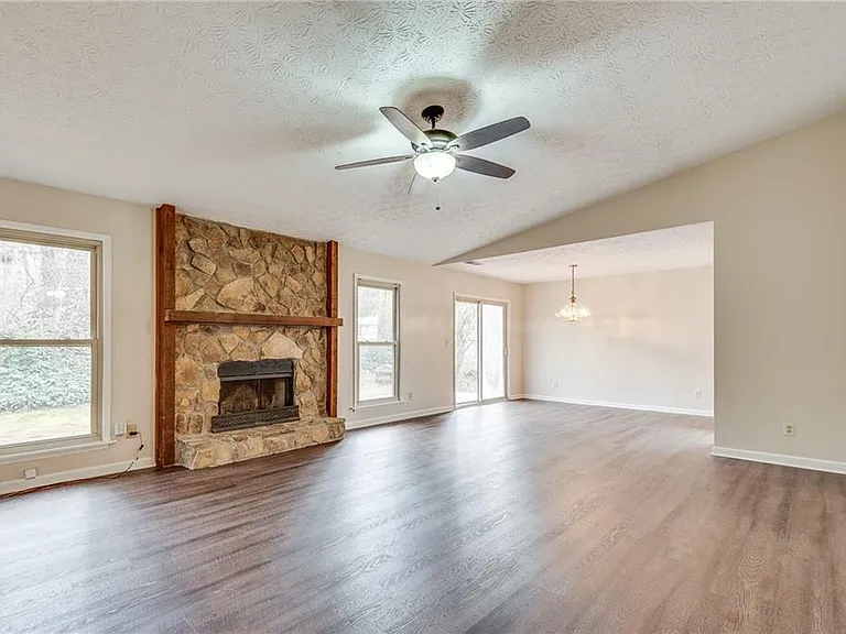 2571 Sugar Cane Pl — Photo 3