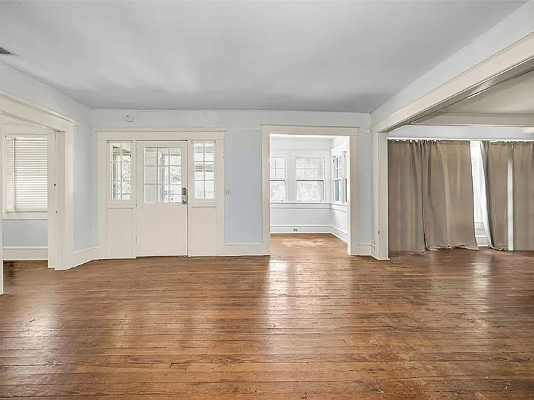 228 President St — Photo 12