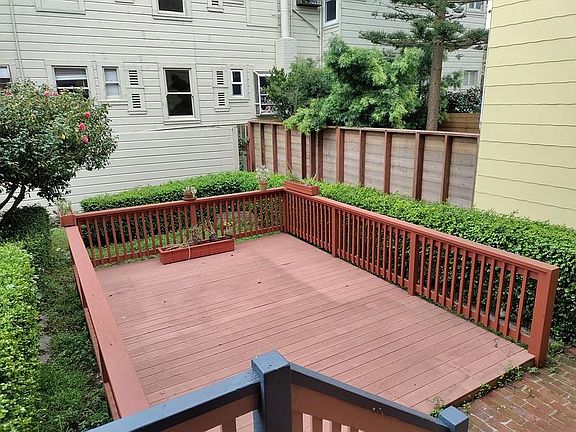 2nd image of 1006 Shrader St