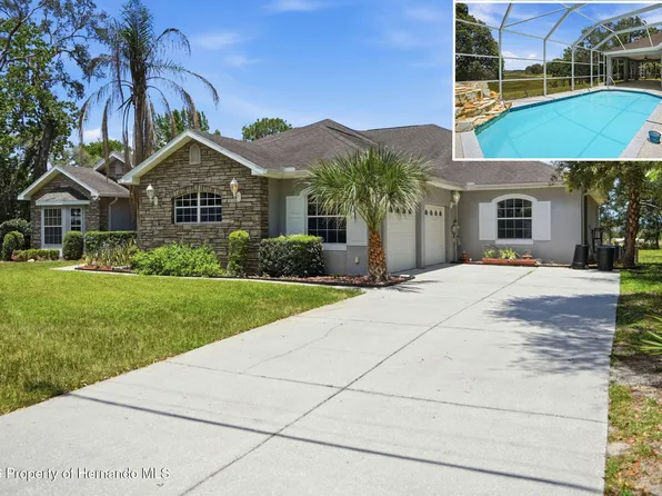 9011 Foxdale Ln, Spring Hill, FL 34608