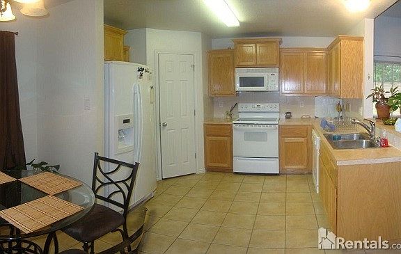 2nd image of 3900 Foxglove Ln