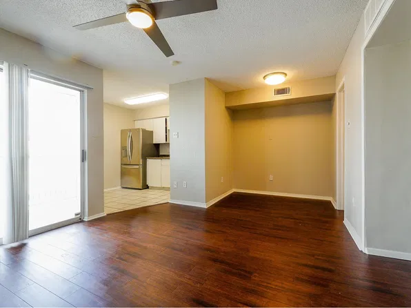 1840 Burton Dr APT 227, Austin, TX 78741