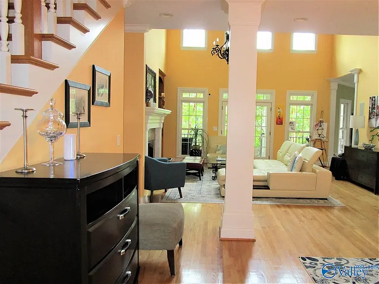 4015 High Mountain Rd NE — Photo 4