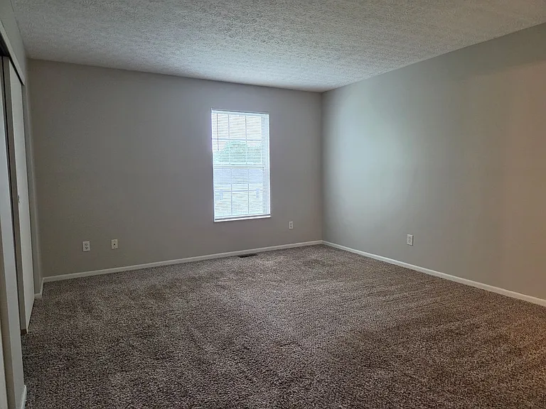6696 Axtel Dr — Photo 15