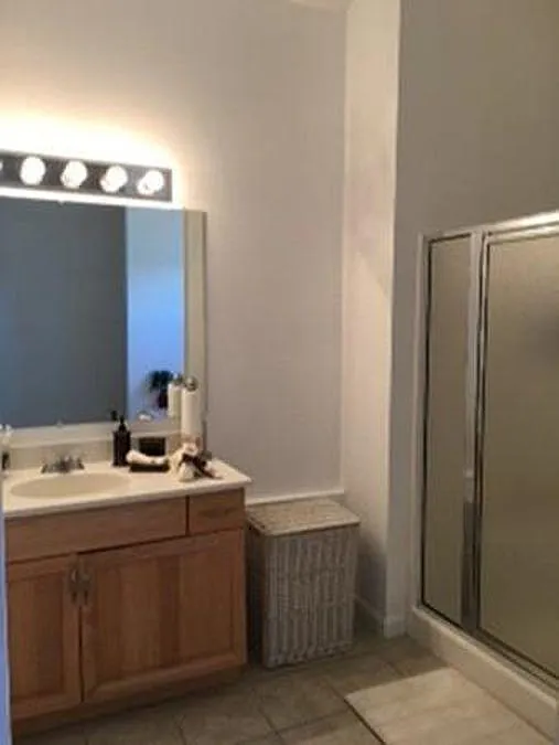 2 bed, 2155 sqft, $3,750 — Photo 2