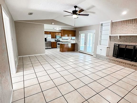 4th image of 2313 NW Terrace Hills Blvd