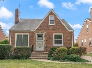 8211 Whittington Dr, Parma, OH