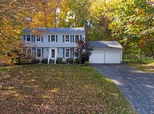 96 Woods Rd, Northampton, MA 01062