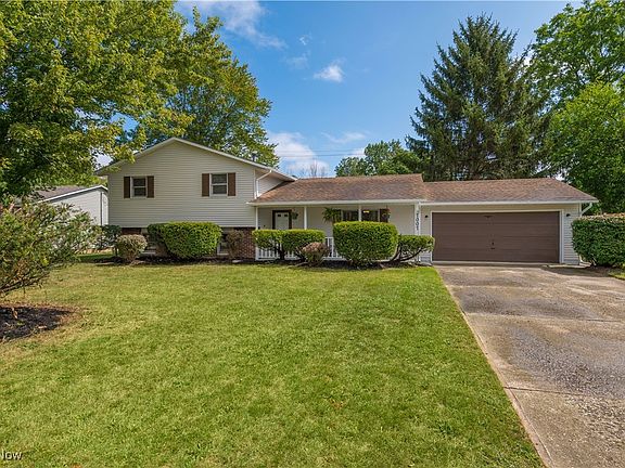 2nd image of 7007 Hidden Valley Dr