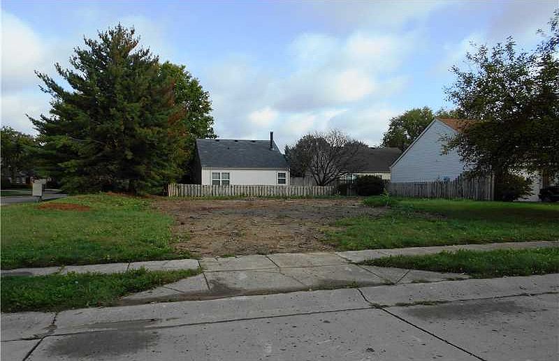 1st image of 6582 Pointe East Ct