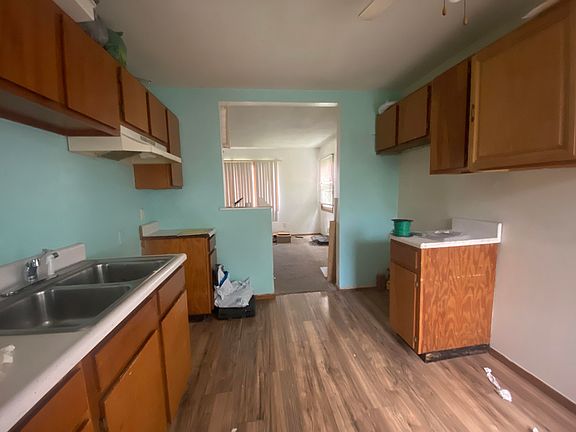 3rd image of 8200 Rosewood Ct