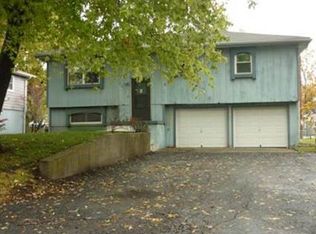 313 W 7th St, Edgerton, KS 66021