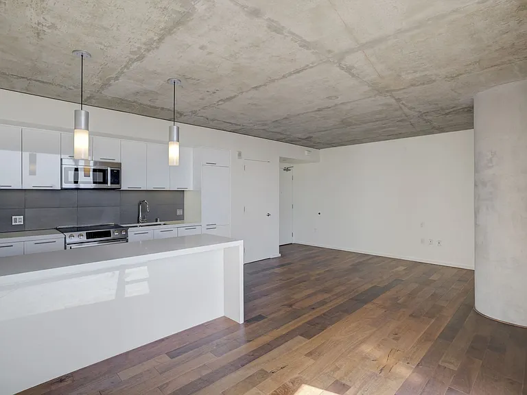 AKA West Hollywood Apartment Residences — Photo 14