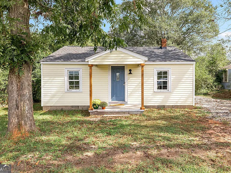 638 Vickery St — Photo 1