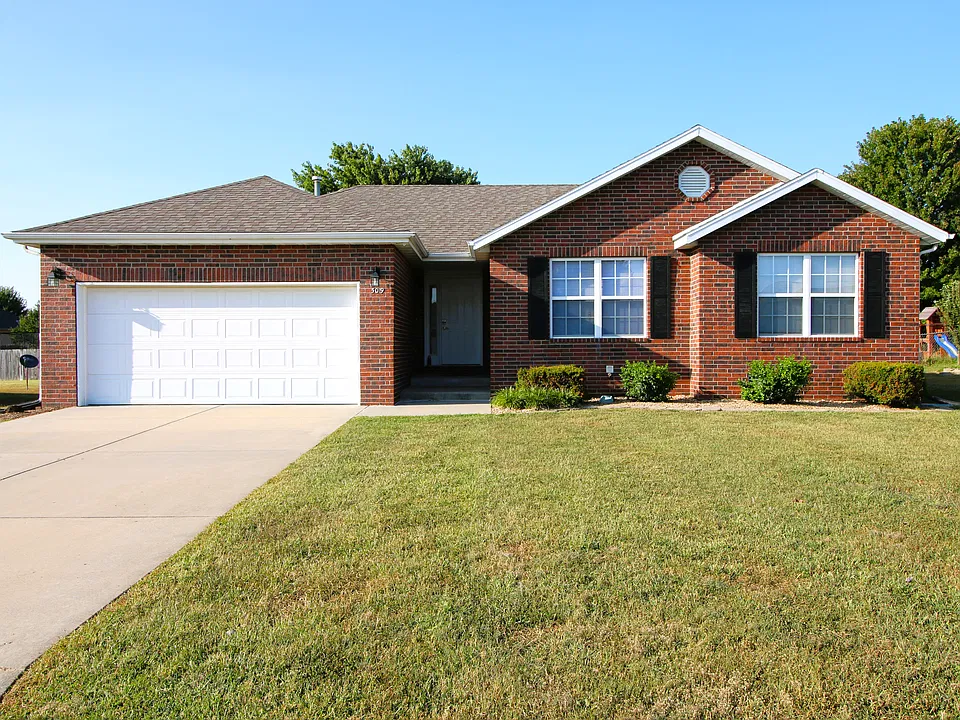 509 Silverleaf Ln