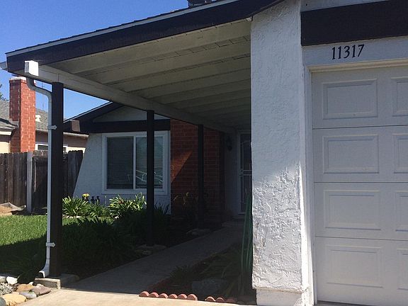 Covered walkway to the front door