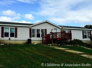 18156 Laketon Ave, Casnovia, MI 49318