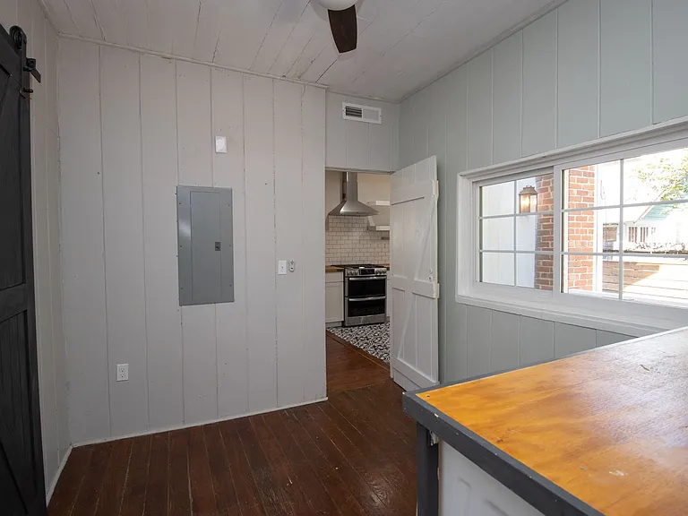 510 King St — Photo 11