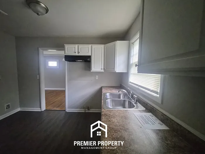 3218 Joslin St SW — Photo 10