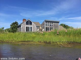 24 Bassett Place Rd, Chilmark, MA 02535