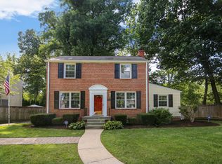 9510 Nowell Dr, Bethesda, MD 20817