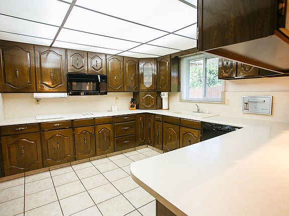 3rd image of 4555 S Aspen Hollow Ln