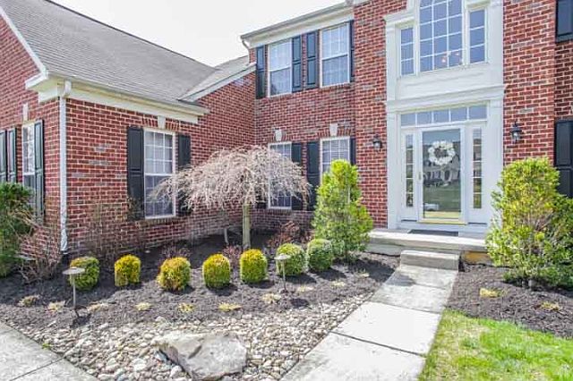 1st image of 42 Fawn Hollow Ln