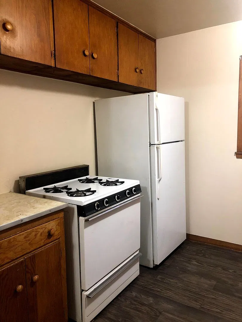 64.1 - 233 N. Duck — Photo 3