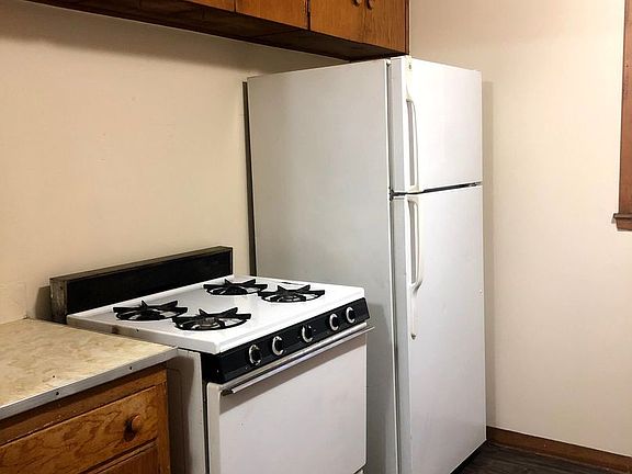 4th image of 235 N Duck St