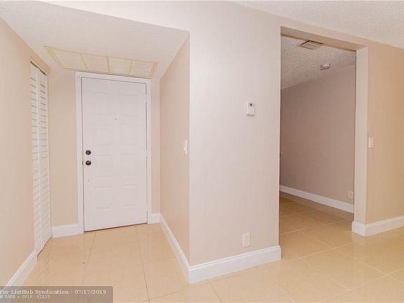 3rd image of 3470 NW 47th Ave