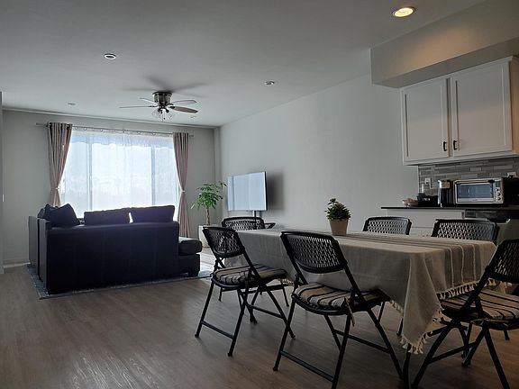 Great room - View III