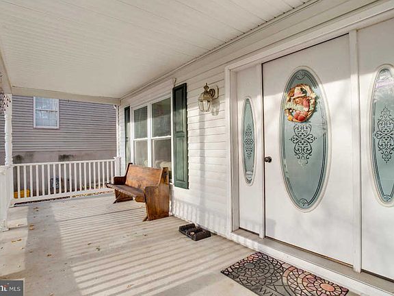 4th image of 1303 Broadview Blvd N