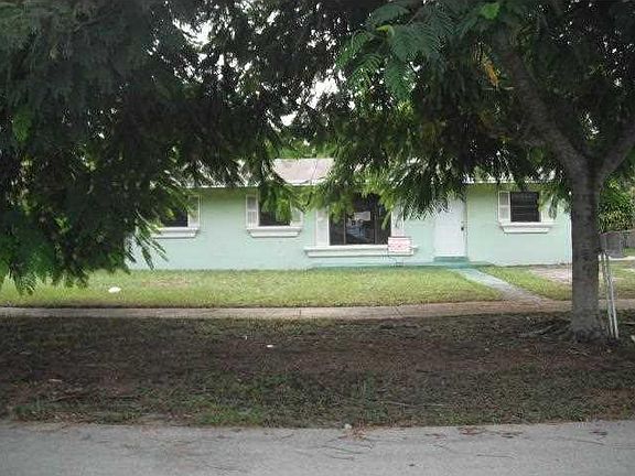 2nd image of 20220 NW 42nd Ave