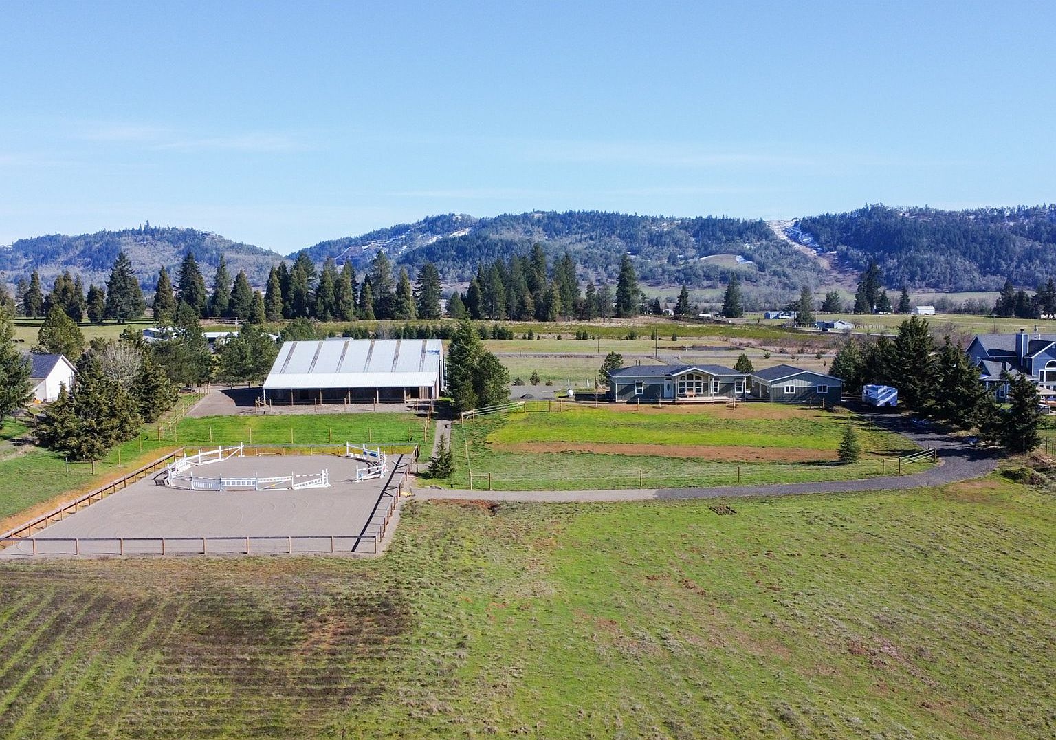 230 Colonial Rd, Roseburg, OR 97471 MLS 23258109 Zillow