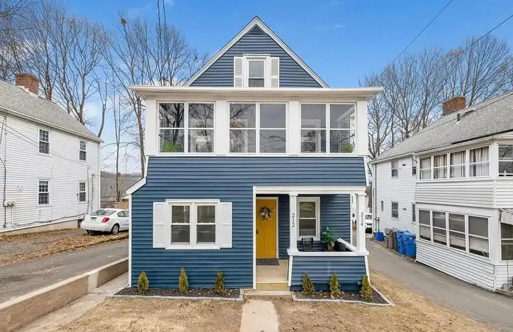 212 Greene St — Photo 2