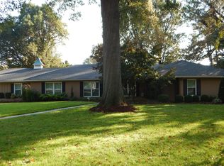 22 Green Meadow Dr, Sikeston, MO 63801