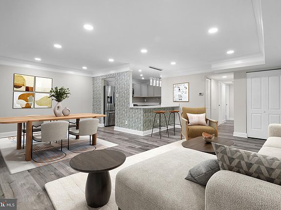 4th image of 12 Monroe St APT 102