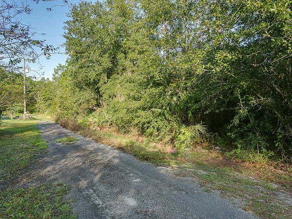 4th image of 2954 Barbara Ln