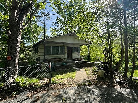 3rd image of 824 River Divide Rd