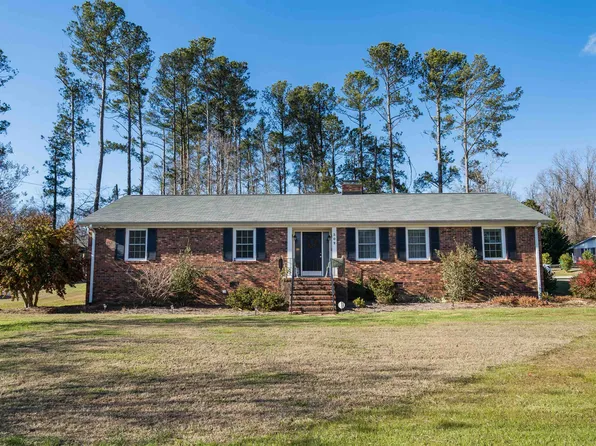 302 Peach Valley Dr, Spartanburg, SC 29303