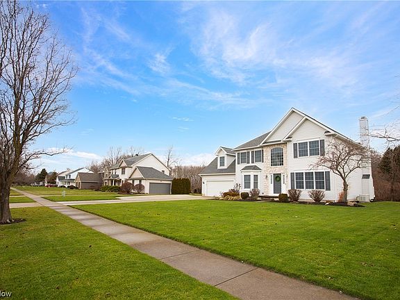 2nd image of 36222 Eagle Creek Dr