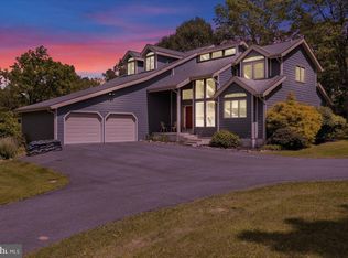 6 Sadowski Dr, Reading, PA 19606