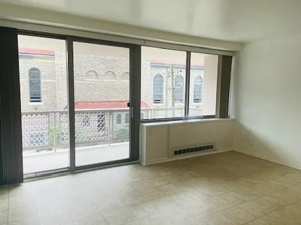 2401 Pennsylvania Ave, Philadelphia, PA 19130