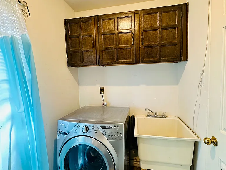 52 Moffatt Ave — Photo 21
