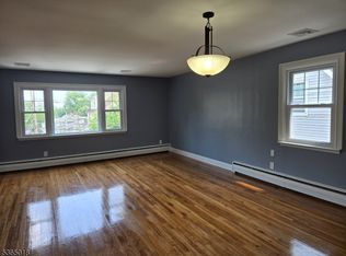 33 Park Dr N FLOOR 2, West Orange, NJ 07052