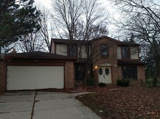 28719 Eton Gln, Farmington Hills, MI 48331