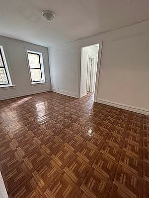 2nd image of 4062 Bronx Blvd #2